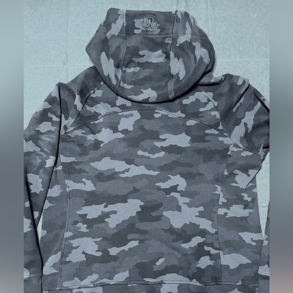 Lululemon Athletica Dark Camo Hoodie - Picture 4 of 6